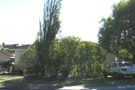 Photo of property in 140 Moire Road, West Harbour, Auckland, 0618