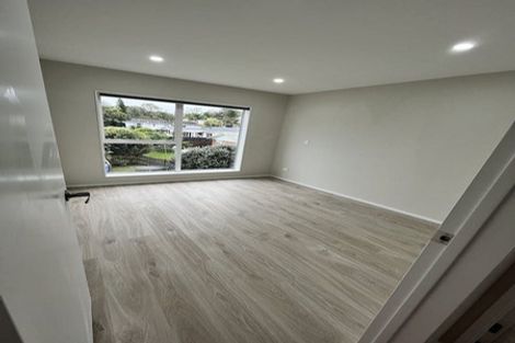 Photo of property in 28b Halberg Street, Glenfield, Auckland, 0629