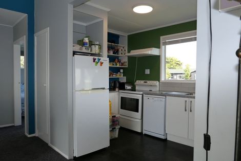 Photo of property in 10 Konini Crescent, Waikanae Beach, Waikanae, 5036