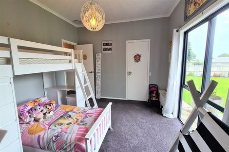 Photo of property in 181a Tasman Street, Opunake, 4616