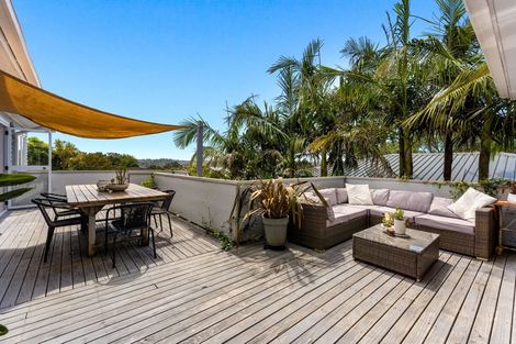 Photo of property in 1/73 Birkdale Road, Birkdale, Auckland, 0626