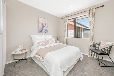 Photo of property in 17 Exeter Lane, Rolleston, 7614