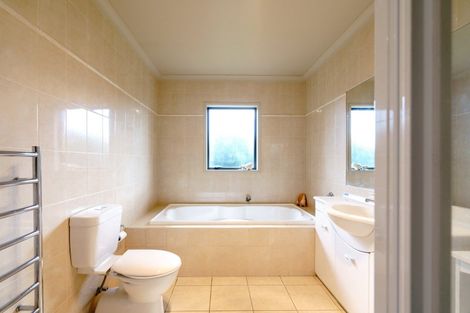 Photo of property in 1 Amner Place, Havelock North, 4130
