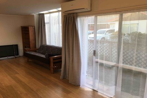 Photo of property in 1 Macalister Place, Miramar, Wellington, 6022