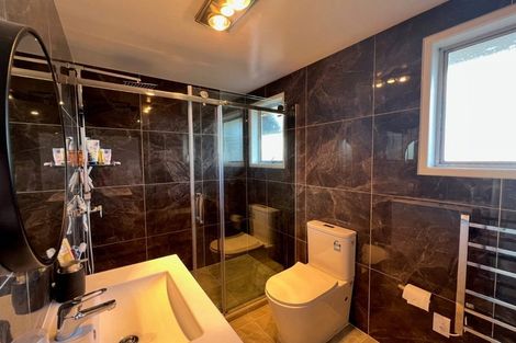 Photo of property in 35 Leaver Place, Weymouth, Auckland, 2103