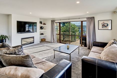 Photo of property in 9 The Sounding, Whitby, Porirua, 5024
