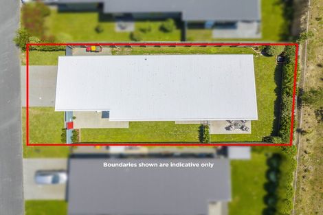 Photo of property in 17 Mahia Lane, Waikanae, 5036