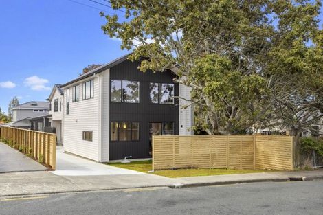 Photo of property in 19 Waterloo Road, Milford, Auckland, 0620