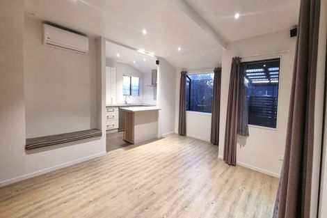 Photo of property in 2/24 Lancaster Road, Beach Haven, Auckland, 0626