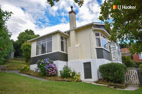 Photo of property in 73 Forfar Street, Clyde Hill, Dunedin, 9011