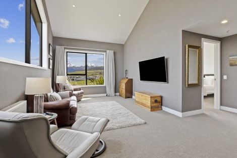 Photo of property in 14 Kerrera Lane, Jacks Point, Queenstown, 9371