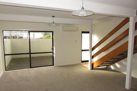 Photo of property in 21/4u Dr Taylor Terrace, Johnsonville, Wellington, 6037