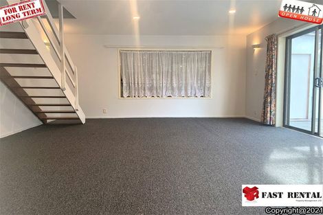 Photo of property in 1/2 Halberg Street, Glenfield, Auckland, 0629