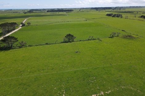 Photo of property in 189 Namu Road, Opunake, 4681