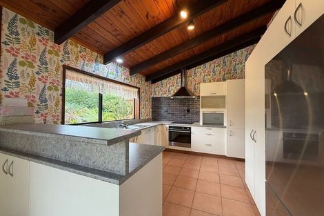 Photo of property in 5 Marina View Drive, West Harbour, Auckland, 0618