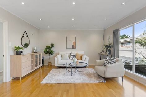 Photo of property in 52 Meadowvale Avenue, Forrest Hill, Auckland, 0620