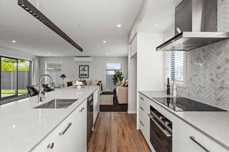 Photo of property in 9 George Yee Place, Taradale, 4112