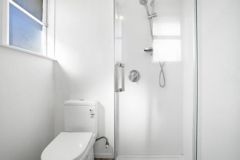 Photo of property in 2 Kenney Crescent, Fairfield, Hamilton, 3214