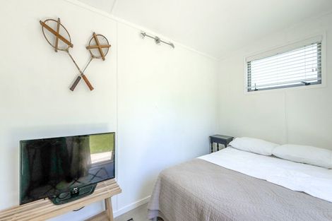 Photo of property in 2a Swordfish Avenue, Whiritoa, Whangamata, 3691