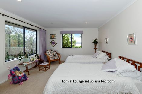 Photo of property in 11 Oratia Drive, Glen Eden, Auckland, 0602