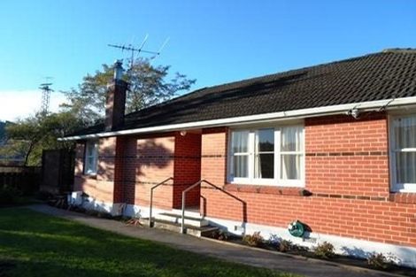 Photo of property in 1 Field Street, Silverstream, Upper Hutt, 5019