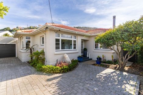 Photo of property in 396 Bay View Road, Saint Clair, Dunedin, 9012