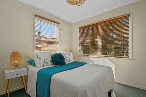 Photo of property in 10 Scotstoun Place, Glen Eden, Auckland, 0602
