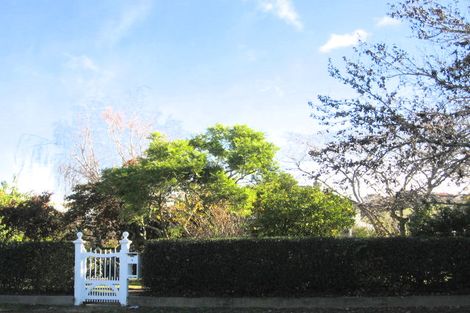 Photo of property in 4 Church Road, Taradale, Napier, 4112