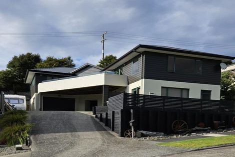 Photo of property in 111 Pacific View Drive, Whangamata, 3620