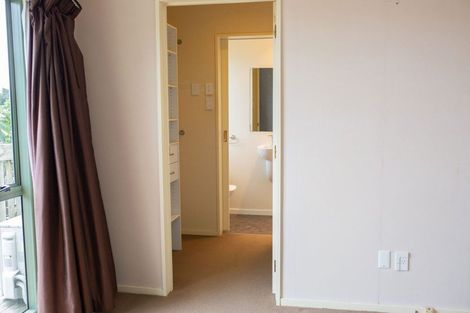 Photo of property in 9 Amokura Street, Waikanae, 5036