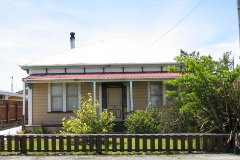 Photo of property in 25 Queen Street, Westport, 7825