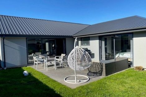 Photo of property in 5 Tussle Grove, Halswell, Christchurch, 8025