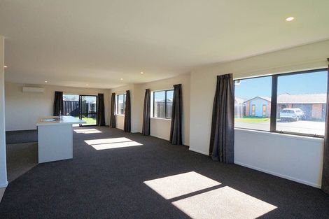 Photo of property in 2 Hartford Crescent, Rolleston, 7615