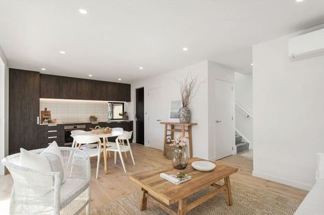 Photo of property in 27 Division Street, Riccarton, Christchurch, 8041