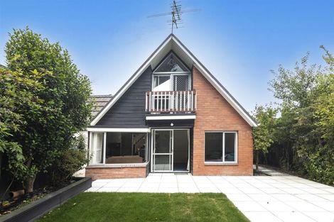 Photo of property in 443 Avonhead Road, Avonhead, Christchurch, 8042