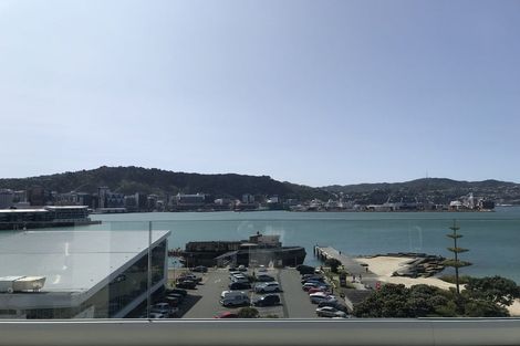 Photo of property in 4/154 Oriental Parade, Oriental Bay, Wellington, 6011