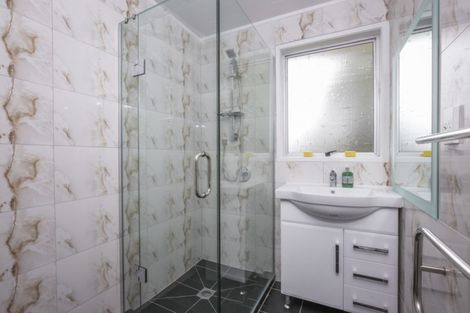 Photo of property in 8 Libra Street, Glen Eden, Auckland, 0602