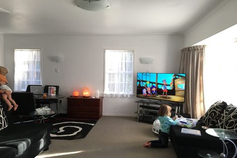 Photo of property in 3/113 Clovelly Road, Bucklands Beach, Auckland, 2012