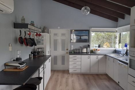 Photo of property in 37 Pawsons Valley Road, Duvauchelle, 7581