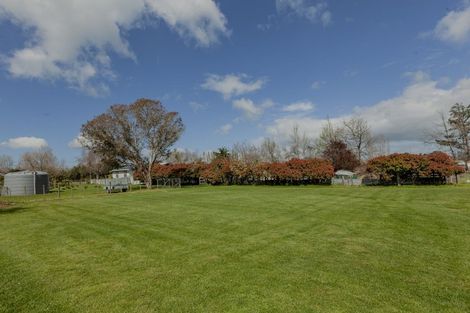 Photo of property in 2070 State Highway 2, Waipukurau, 4285