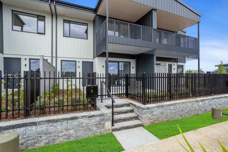 Photo of property in 4 Juniper Drive, Rosehill, 2113
