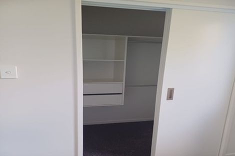 Photo of property in 1e Edgewood Way, Henderson, Auckland, 0612