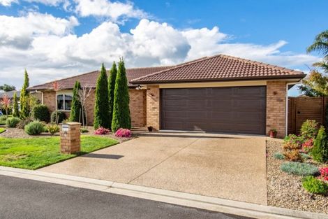 Photo of property in 22 Oakwood Way, Papamoa Beach, Papamoa, 3118