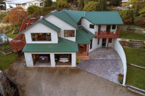 Photo of property in 35 Lakeside Road, Wanaka, 9305
