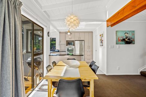 Photo of property in 7 Mahuta Grove, Northcote, Auckland, 0627