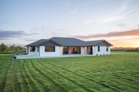 Photo of property in 7 Hartwell Drive, Kelvin Grove, Palmerston North, 4470