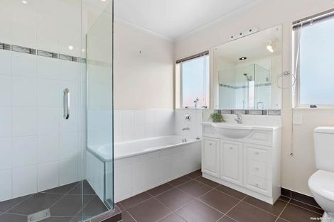 Photo of property in 4 Lime Crescent, Papakura, 2110