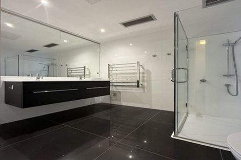 Photo of property in Waterloo Quay Apartments, 211/28 Waterloo Quay, Pipitea, Wellington, 6011