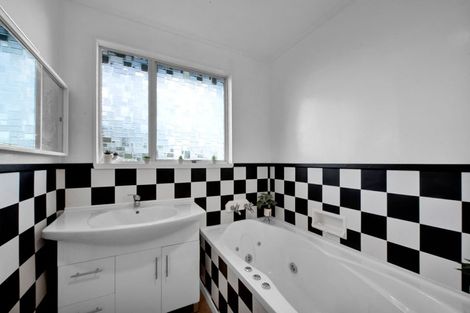 Photo of property in 146c South Road, Spotswood, New Plymouth, 4310