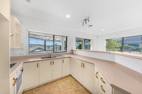 Photo of property in 6 Palmgreen Court, Stanmore Bay, Whangaparaoa, 0932